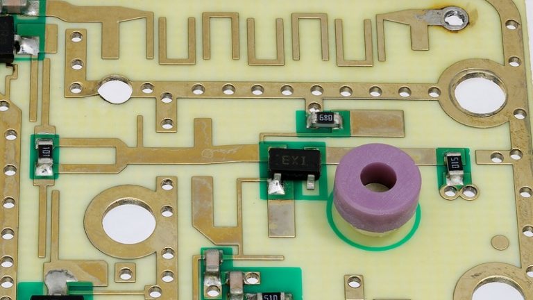 PCB: Basic Components Overview & Guide for Beginners